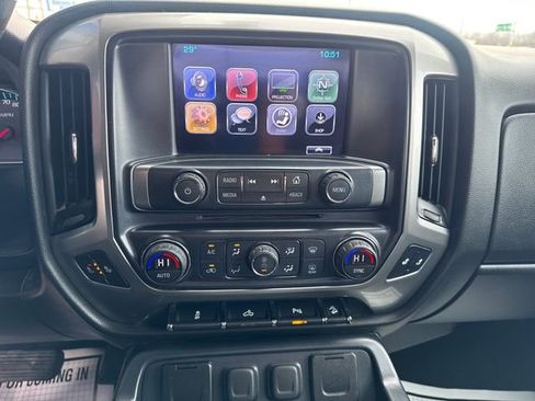 Used 2017 Chevrolet Silverado 1500 LT w/ Midnight Edition image 19