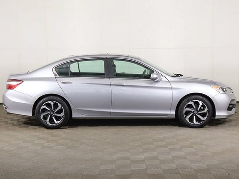 Used 2017 Honda Accord EX image 15