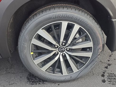 New 2025 Nissan Pathfinder Platinum w/ Cargo Package image 11