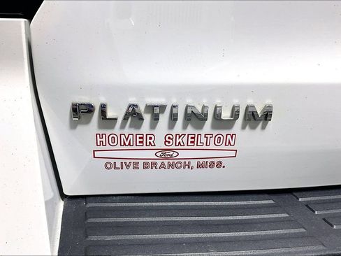 Used 2023 Ford Expedition Platinum AWD/4WD image 14