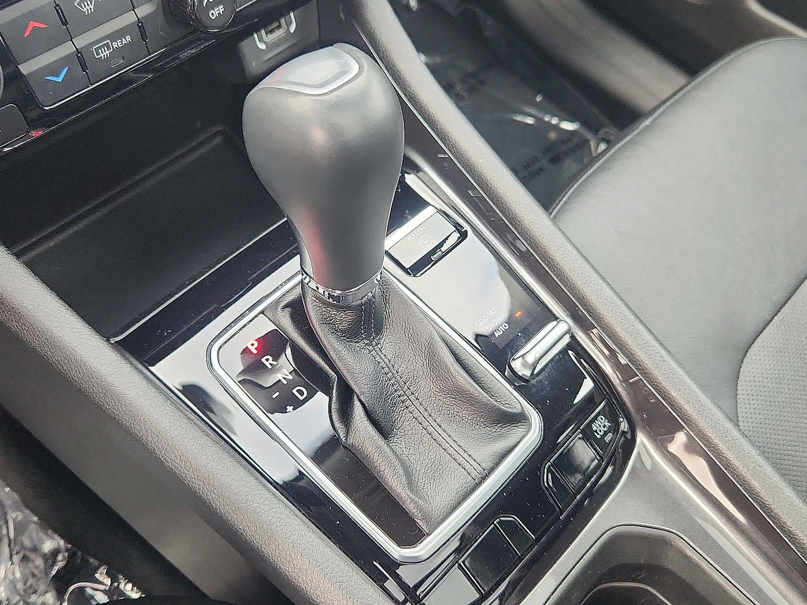 Used 2022 Jeep Compass Latitude w/ Sun and Sound Group AWD/4WD image 14