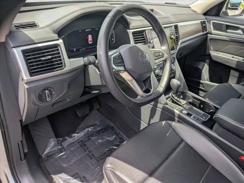 Used 2022 Volkswagen Atlas SE FWD image 10
