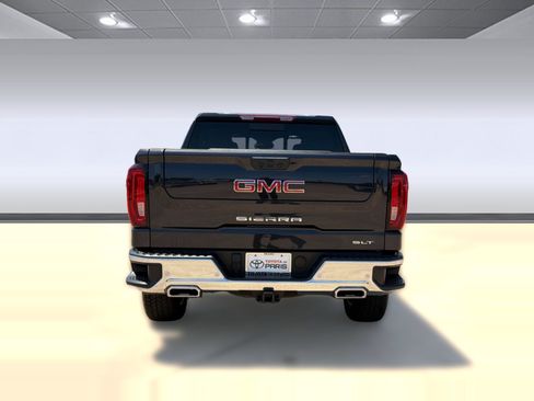 Used 2025 GMC Sierra 1500 SLT AWD/4WD image 10