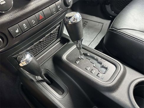 Used 2017 Jeep Wrangler Unlimited Sahara w/ Dual Top Group image 28