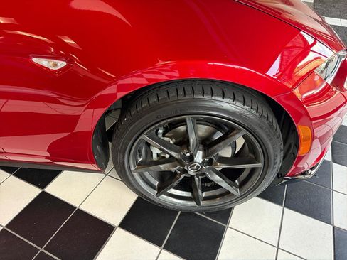 Used 2016 MAZDA MX-5 Miata Club RWD image 21