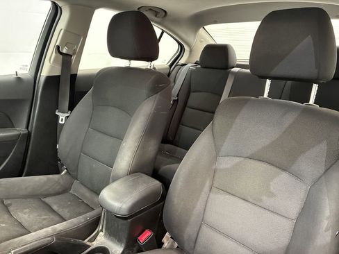 Used 2016 Chevrolet Cruze LT w/ Sun And Sound Package image 10