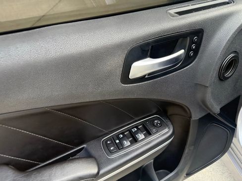 Used 2018 Dodge Charger R/T Scat Pack image 19