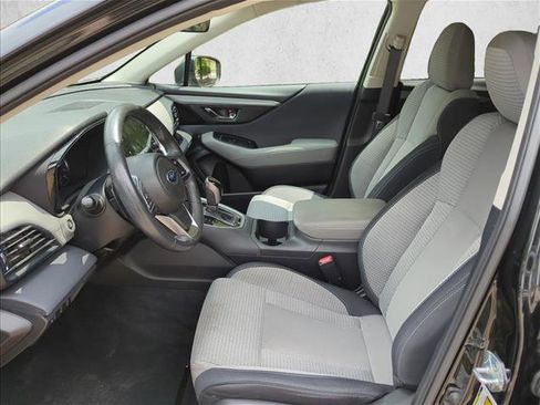 Used 2024 Subaru Outback Premium AWD/4WD image 18