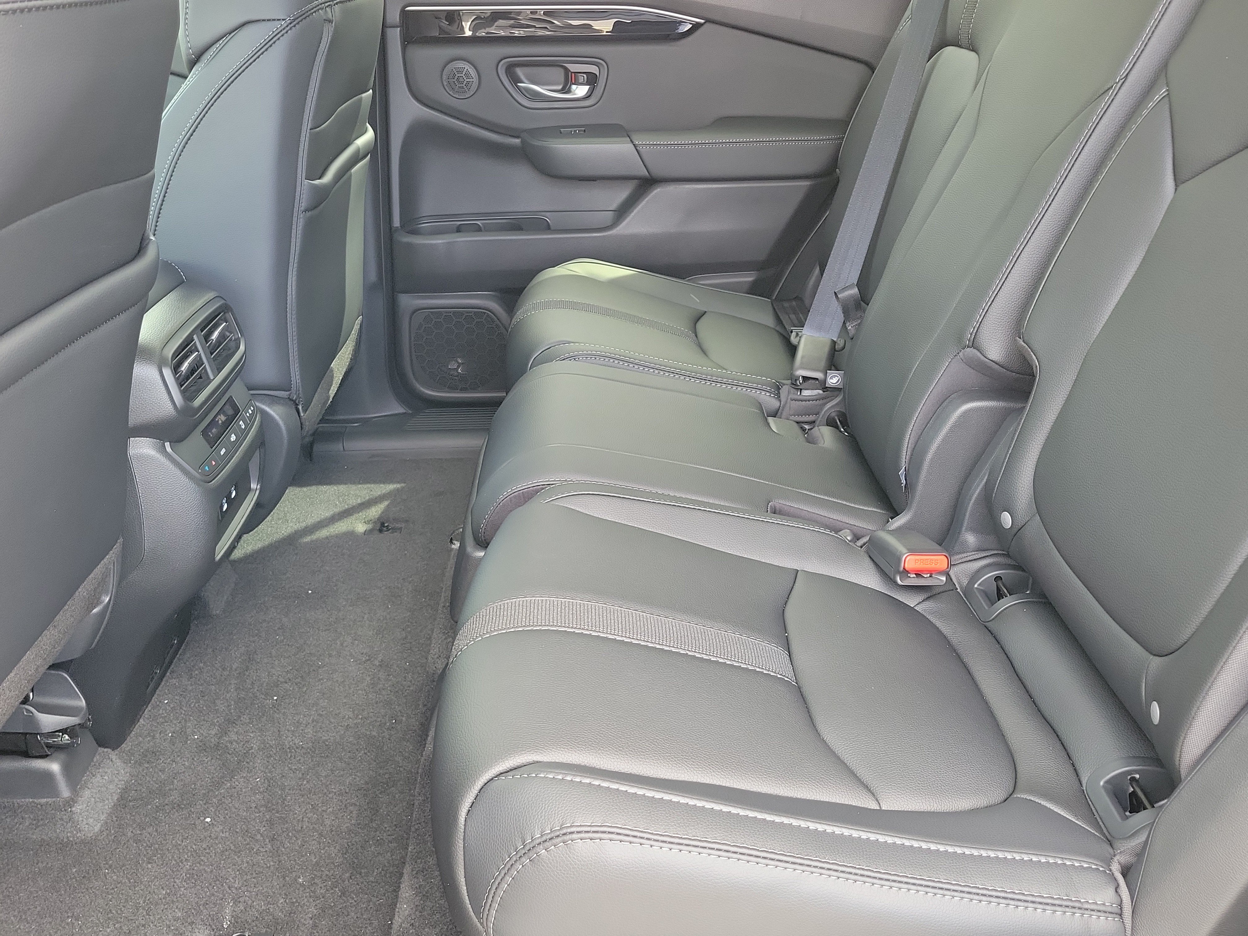 New 2026 Honda Pilot EX-L image 14