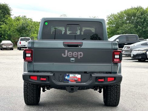 New 2026 Jeep Gladiator Rubicon image 14