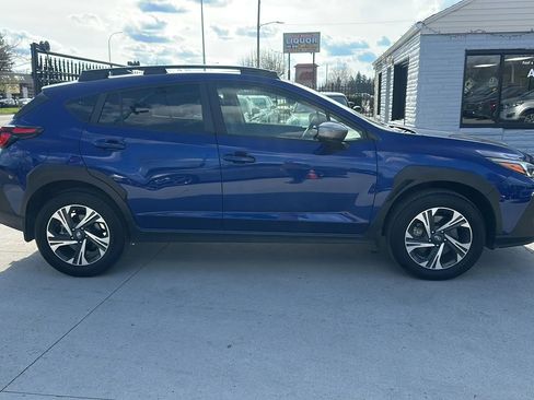 Used 2024 Subaru Crosstrek 2.0i Premium AWD/4WD image 4