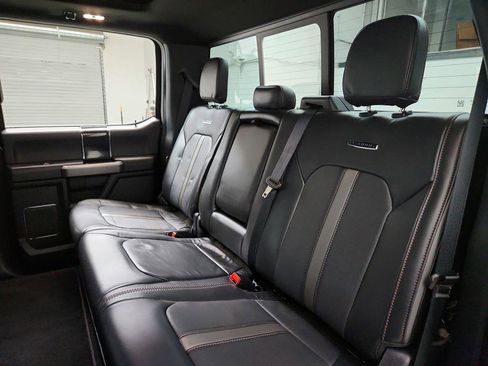 Used 2022 Ford F450 Platinum w/ FX4 Off-Road Package image 24