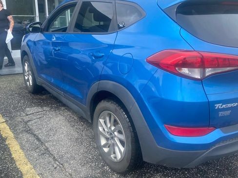 Used 2018 Hyundai Tucson SE AWD/4WD image 4