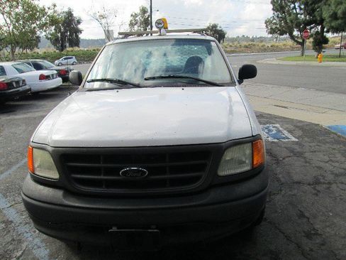 Used 2004 Ford F150 XL RWD image 2