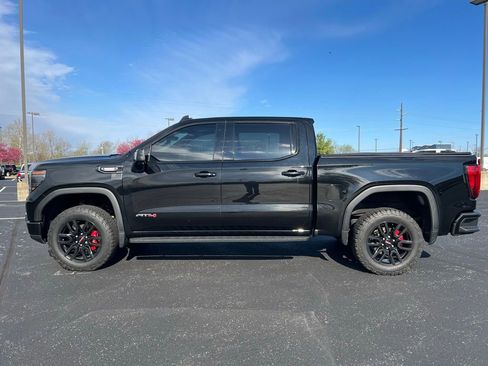 Used 2023 GMC Sierra 1500 AT4 w/ Technology Package image 3