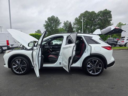 Used 2023 INFINITI QX50 Sport AWD/4WD image 11