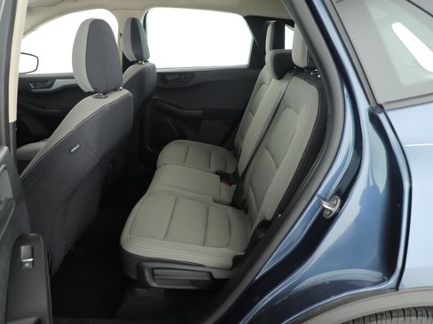 Certified 2020 Ford Escape S image 8