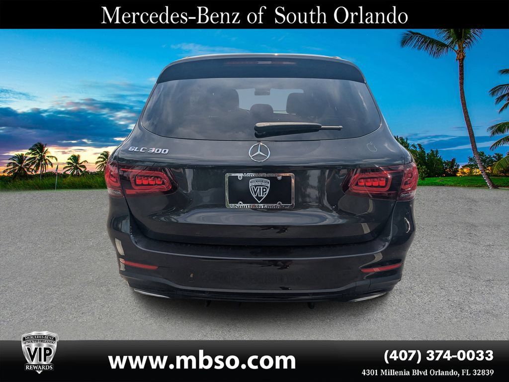 Used 2022 Mercedes-Benz GLC 300 w/ AMG Line image 15