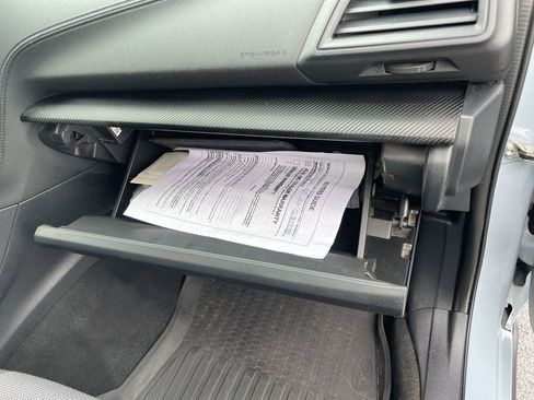 Used 2019 Subaru Crosstrek 2.0i Premium w/ Eyesight System image 32