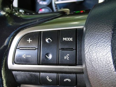 Used 2016 Lexus LX 570 4WD w/ Luxury Package image 30