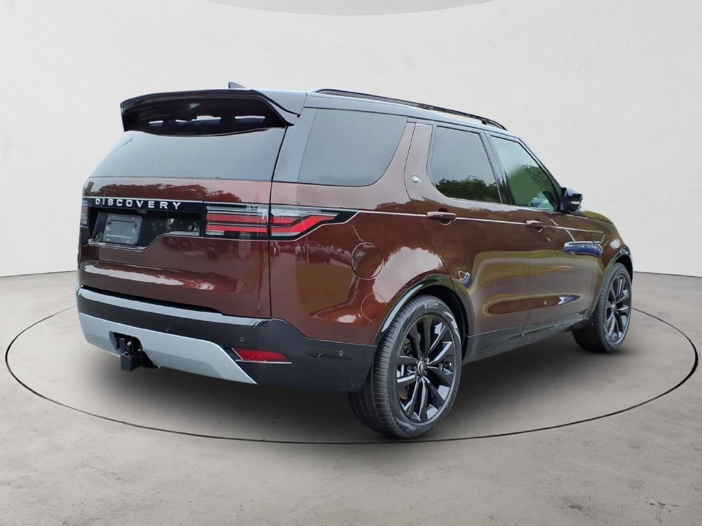 New 2026 Land Rover Discovery Limited Edition AWD/4WD image 5