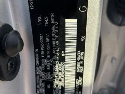Certified 2022 Toyota 4Runner SR5 Premium AWD/4WD image 10