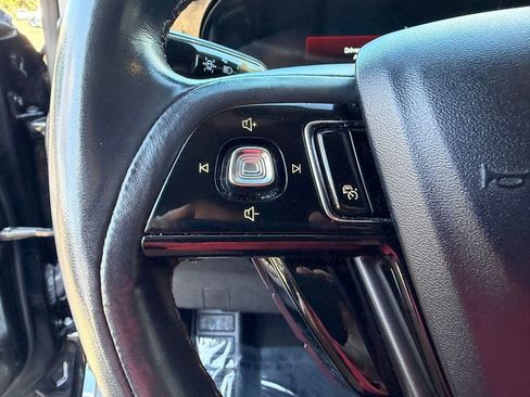 Used 2022 Lincoln Corsair Reserve w/ Sport Package image 22