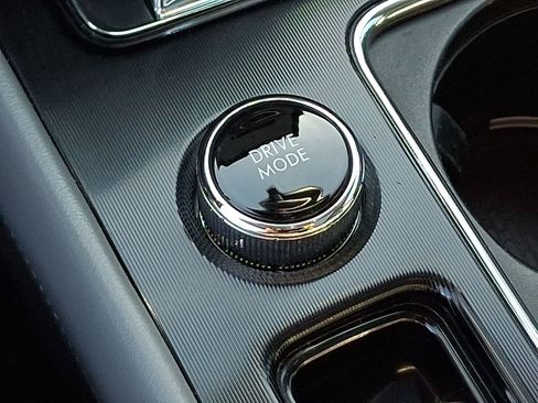 Used 2021 Lincoln Corsair FWD w/ Premium Package image 25