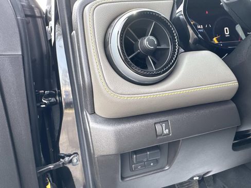 Used 2024 Chevrolet Colorado ZR2 w/ Safety Package image 33