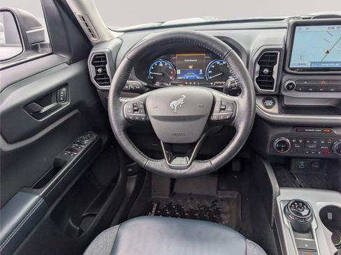 Used 2022 Ford Bronco Sport Outer Banks w/ Tech Package AWD/4WD image 17