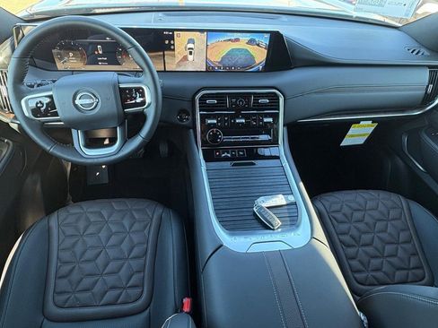 New 2026 Nissan Armada Platinum image 11