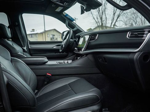 New 2026 Jeep Grand Wagoneer Limited image 11