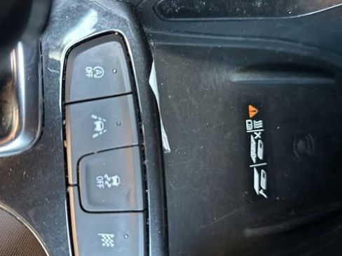 Used 2022 Chevrolet TrailBlazer RS w/ Sun and Liftgate Package image 32