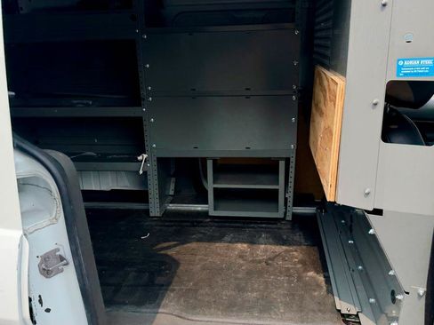 Used 2022 Ford Transit Connect XL FWD image 11