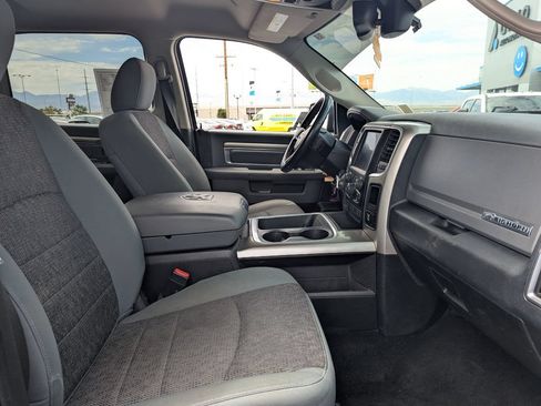 Used 2017 RAM 1500 Big Horn AWD/4WD image 31