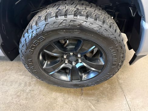 Used 2020 RAM 1500 Big Horn AWD/4WD image 33