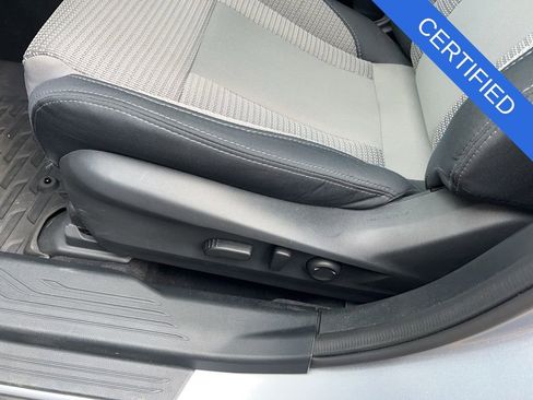 Used 2025 Subaru Outback Premium image 7