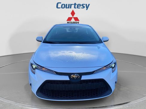Used 2021 Toyota Corolla LE FWD image 8