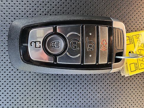 Used 2025 Ford Expedition Max Platinum w/ Stealth Performance Package AWD/4WD image 27