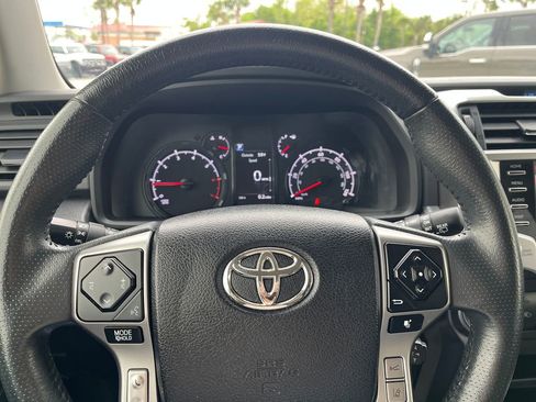 Used 2022 Toyota 4Runner SR5 RWD image 14
