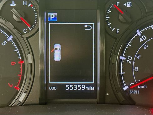 Used 2024 Toyota 4Runner SR5 Premium image 19