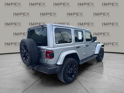 Used 2021 Jeep Wrangler Unlimited Sahara w/ Cold Weather Group AWD/4WD image 3