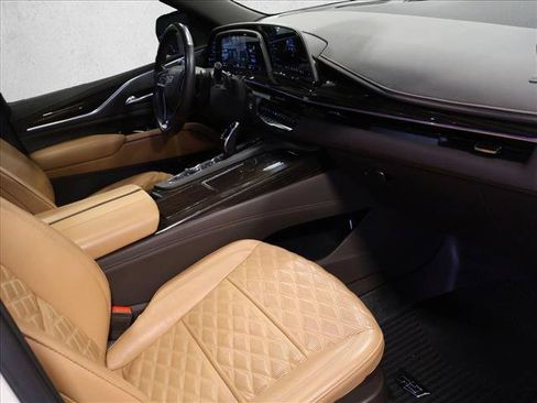 Used 2021 Cadillac Escalade Sport w/ Driver Assist Tech Package AWD/4WD image 28