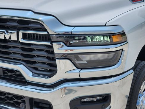 New 2026 RAM 2500 Tradesman AWD/4WD image 9