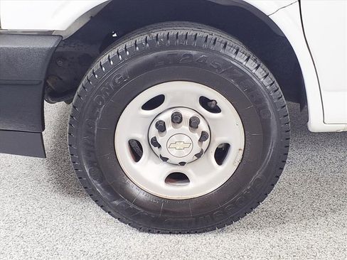 Used 2021 Chevrolet Express 2500 Extended w/ Driver Convenience Package image 26