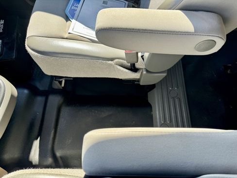 Used 2018 Nissan NV 3500 S image 38