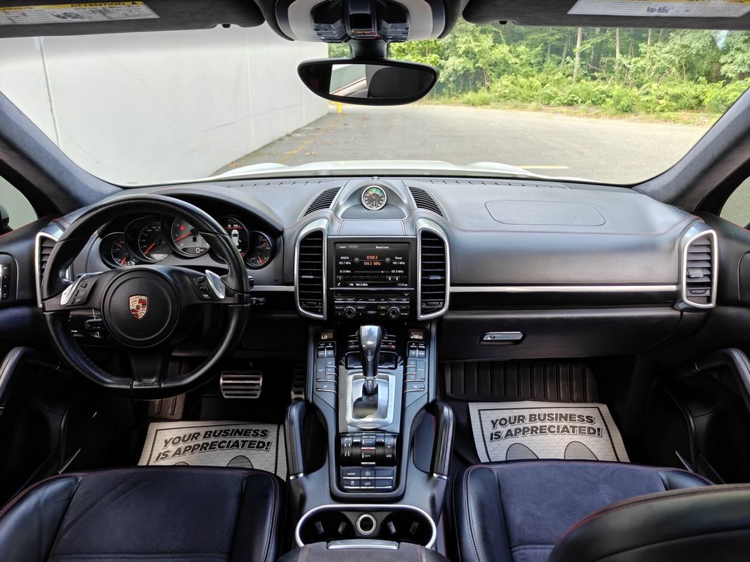 Used 2013 Porsche Cayenne GTS AWD/4WD image 9