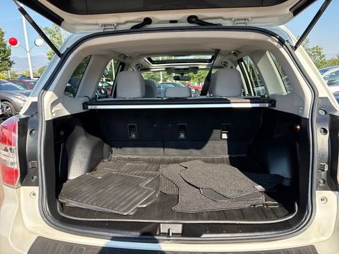 Used 2015 Subaru Forester 2.5i Premium AWD/4WD image 25