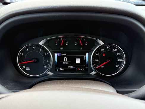 Used 2017 GMC Acadia SLT FWD image 13