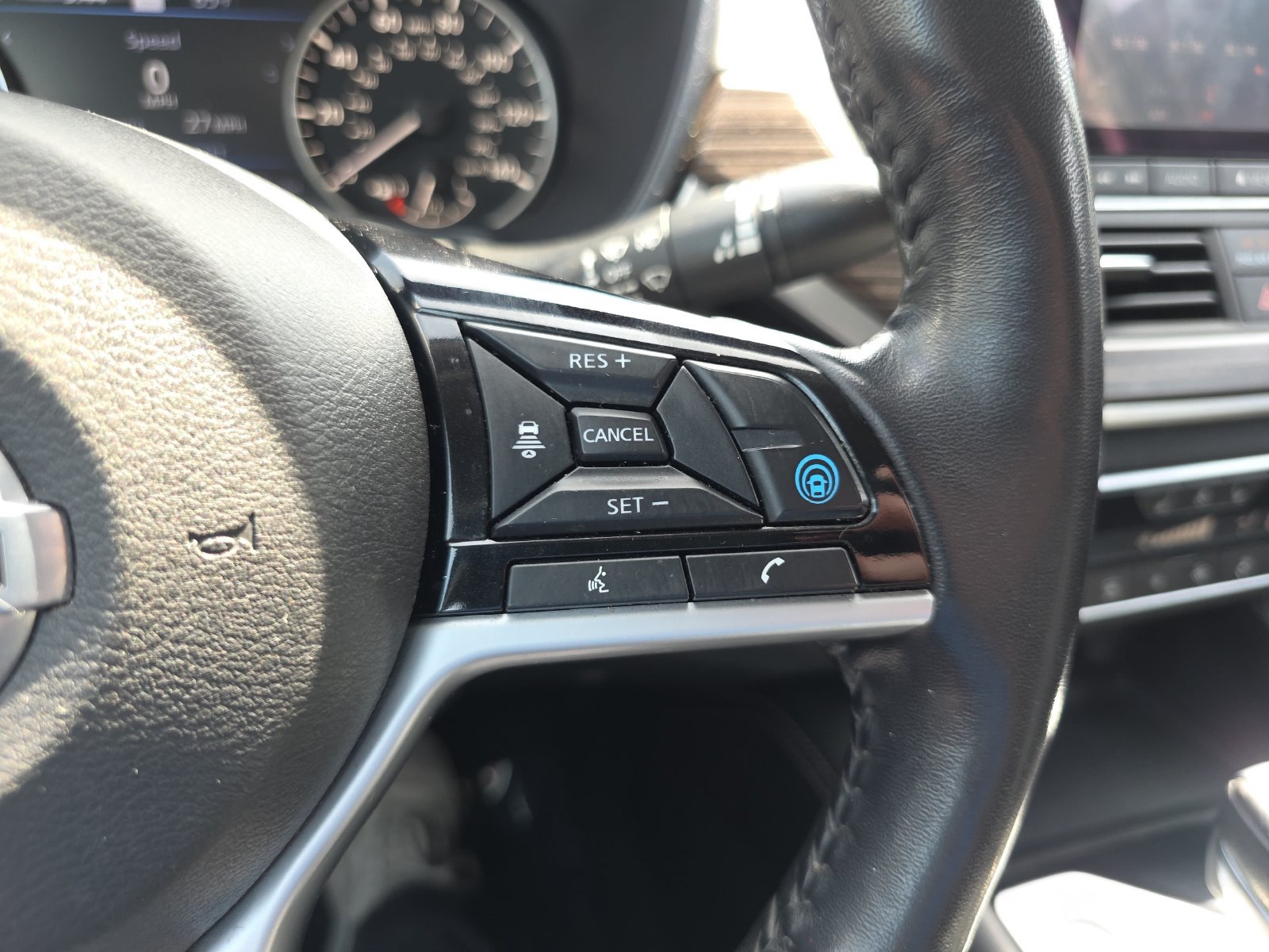 Used 2021 Nissan Altima 2.5 SL FWD image 18